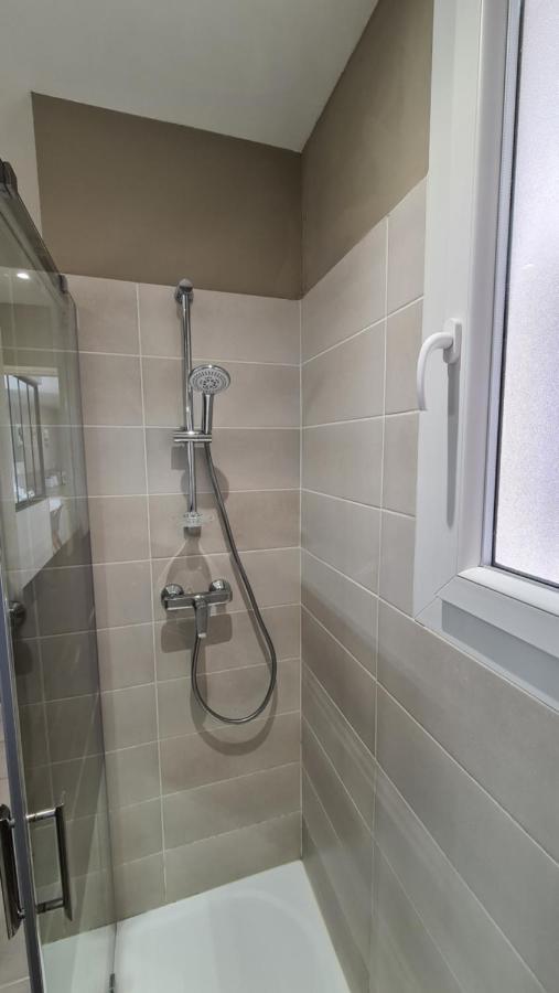 Appartement Moderne De 54 M, 2 Chambres ラ・セーヌ・シュル・メール エクステリア 写真